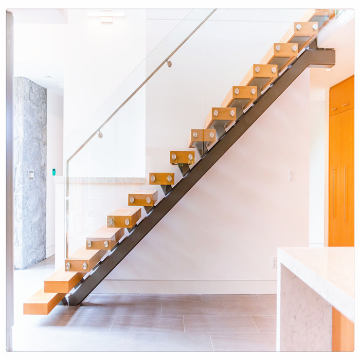 wood cantilevered stairs