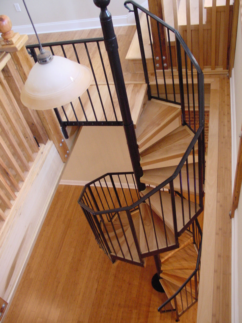 High quality Spiral Staircase Decorative Wood Steps Stair Design