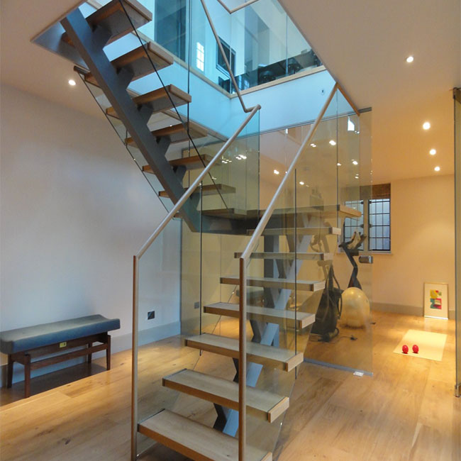 Mono stringer steel staircase design hot sale