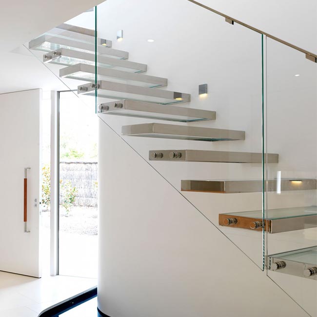 Modern Floating Open Stair Steel & Glass Staircase