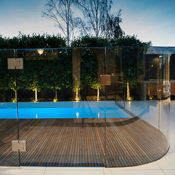 glass pool fencing with safe lock