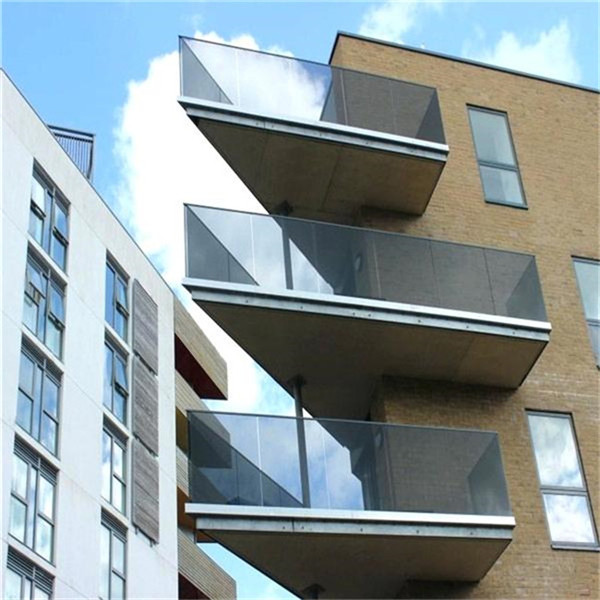 Side mounted stainless steel frameless laminated glass balustrade 